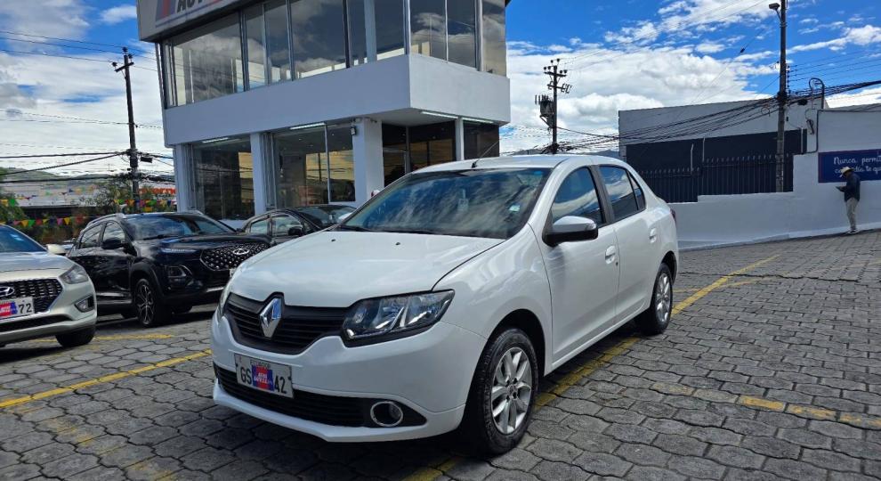 Renault Logan Dynamique 2016 Quito