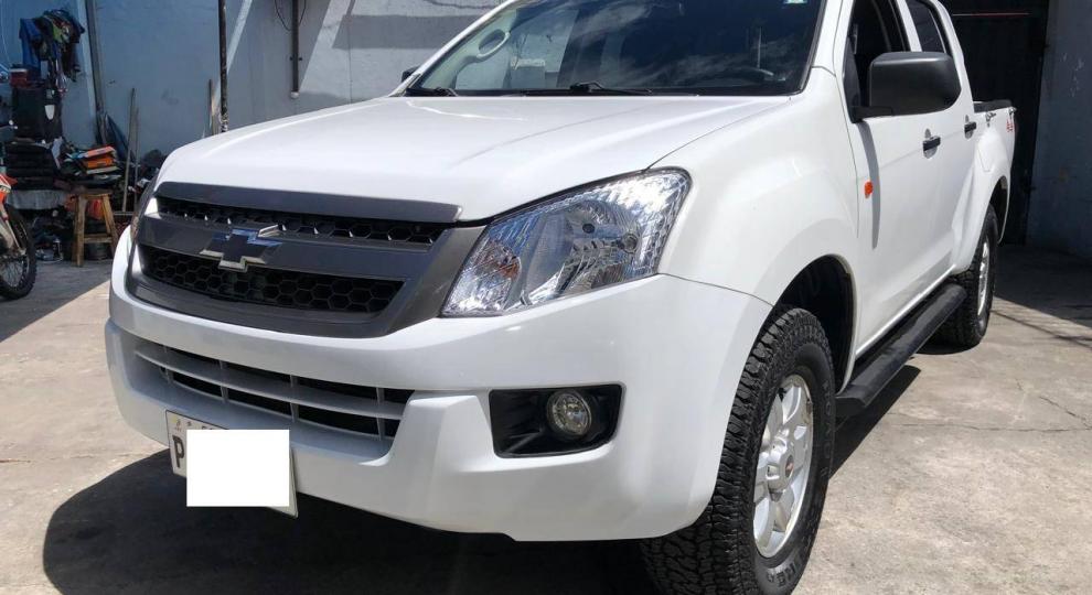 Chevrolet D-MAX CRDI FULL AC 3.0 CD 4X4 TM DIESEL 2017 Quito