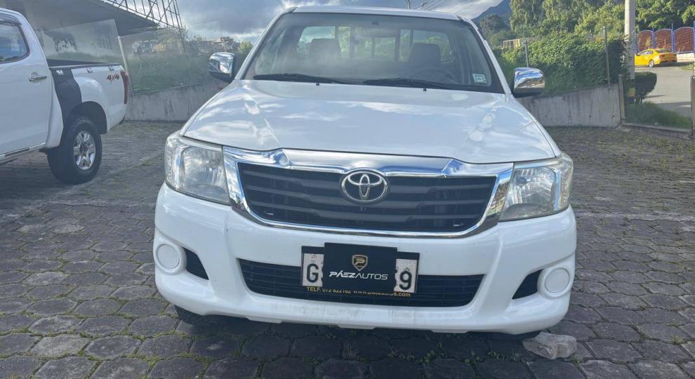Toyota Hilux CS 4x2 2014 Loja
