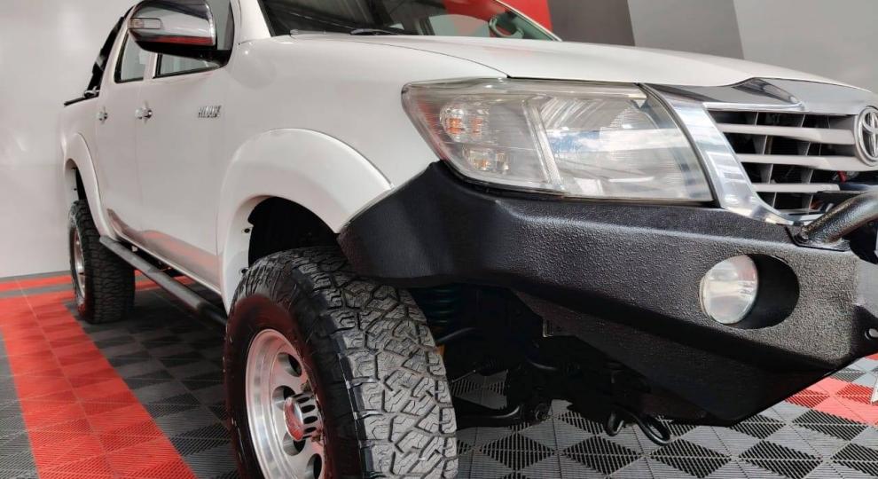 Toyota Hilux SR AC CD 2014 Sangolqui