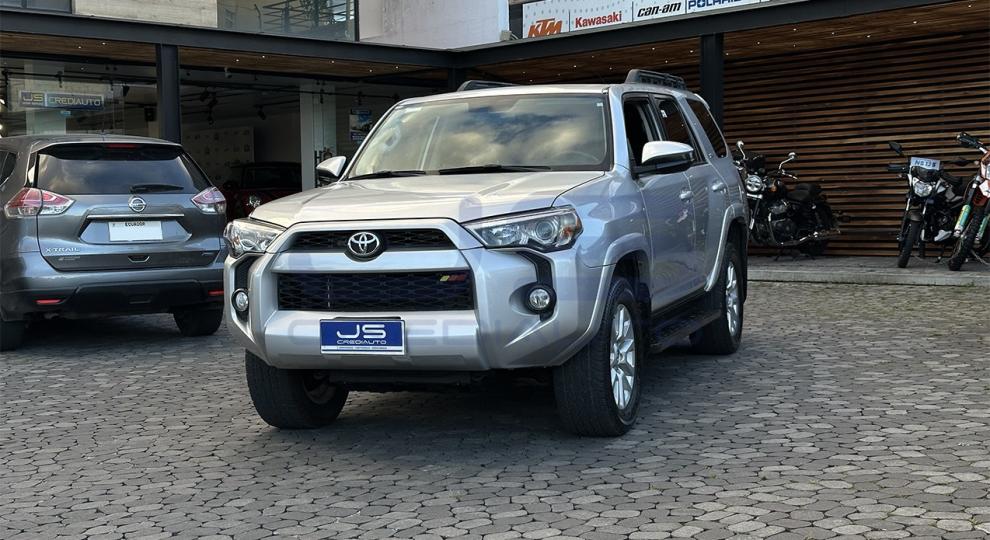 Toyota 4Runner SR5 2014 Cuenca