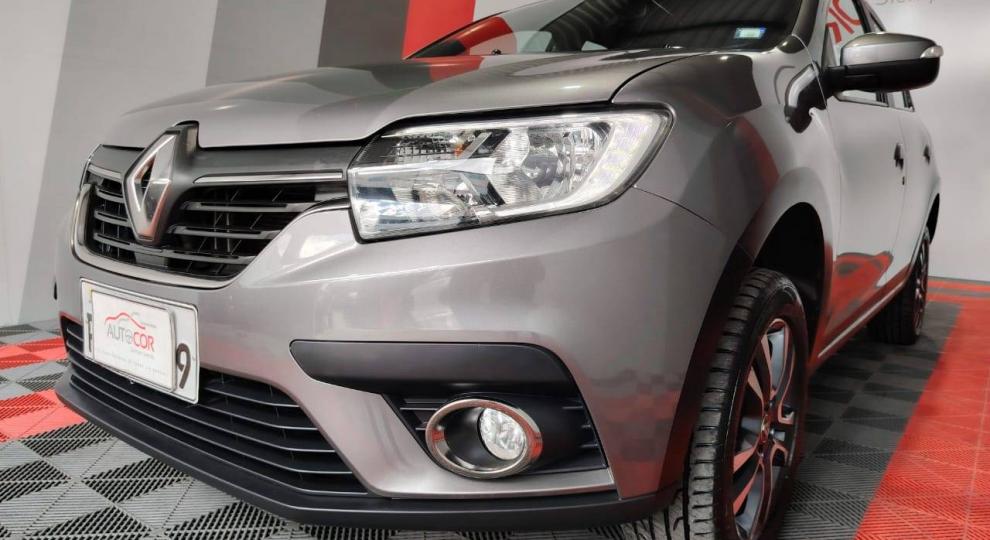 Renault LOGAN CROSS INTENS 2024 Sangolqui
