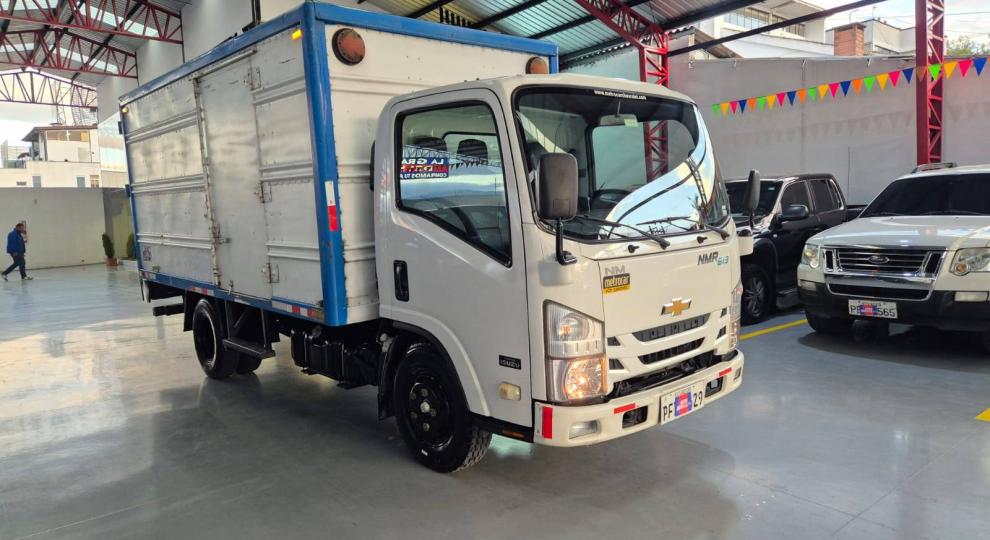 Chevrolet NMR 613 2023 Quito