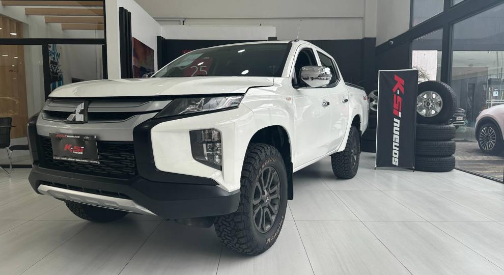 Mitsubishi L200 GLX 2021 Cuenca