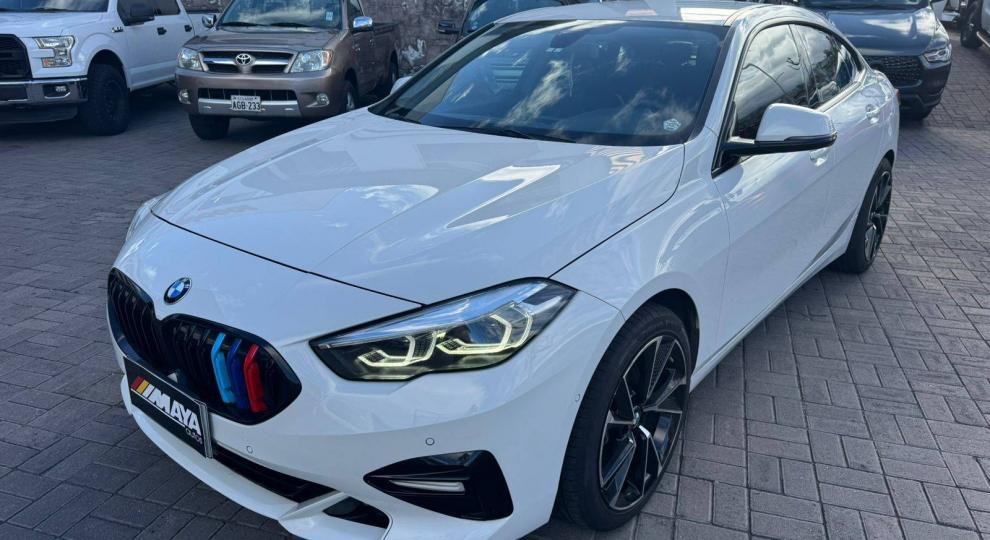 BMW 218i 2022 Ambato