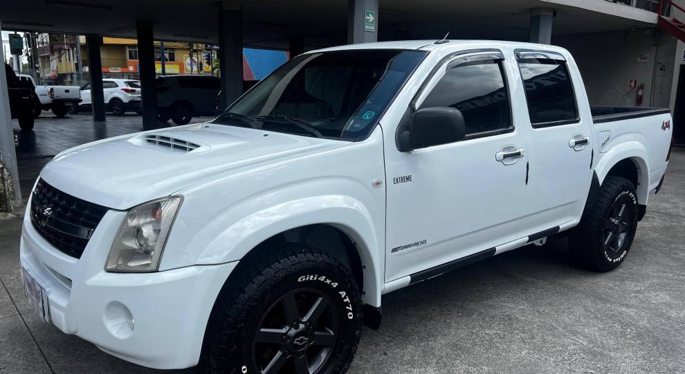Chevrolet LUV D-MAX TM 3.0 4X4 DIESEL CD 2012 Quito