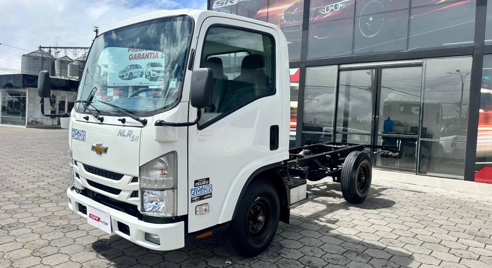 Chevrolet NLR 511 EIV 2023 Ambato