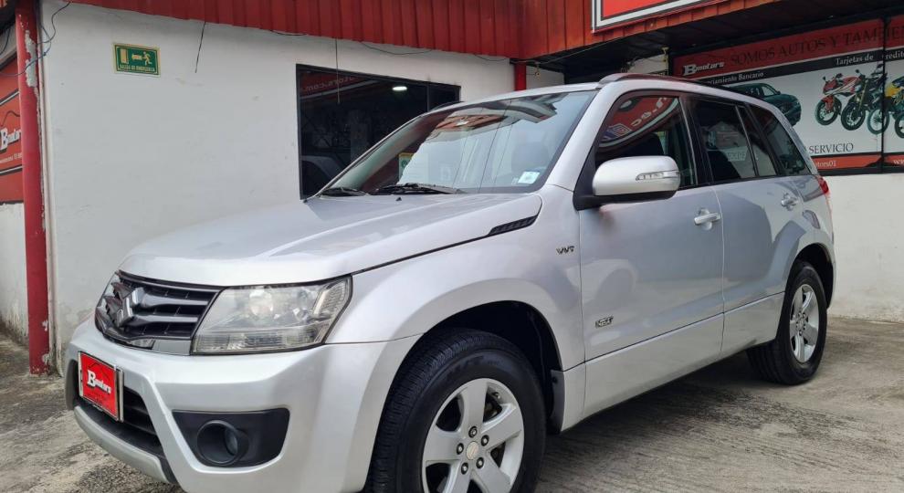 Suzuki Grand Vitara SZ 2.4 2015 Quito