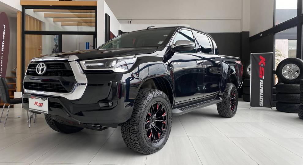 Toyota Hilux CD 4x4 Diesel 2021 Cuenca