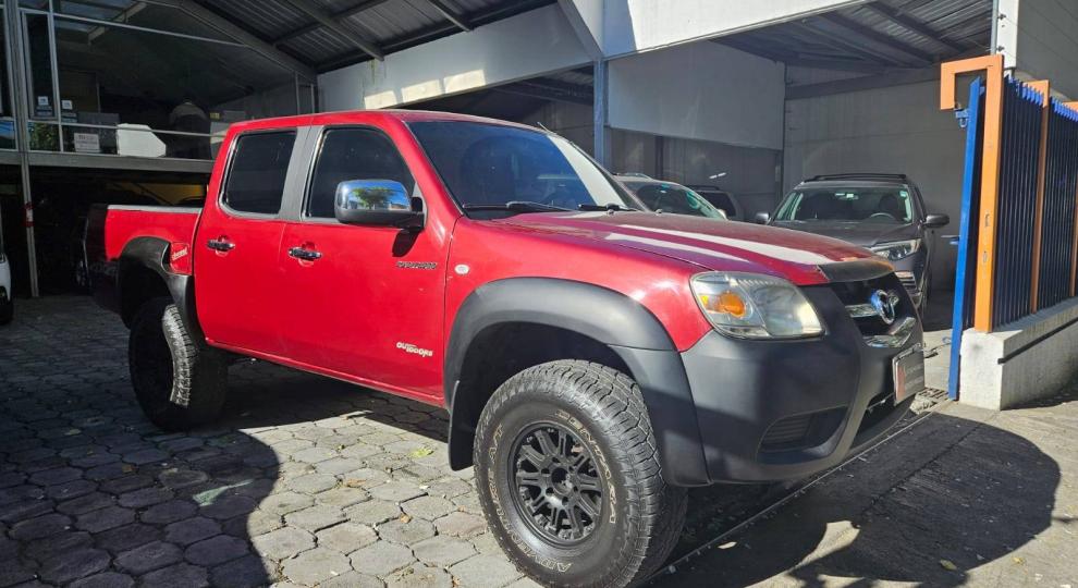 Mazda BT-50 CD 4x4 Turbo Diesel 2017 Quito