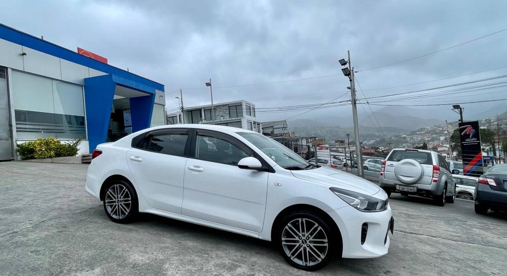 Kia Rio LX AC 2020 Loja