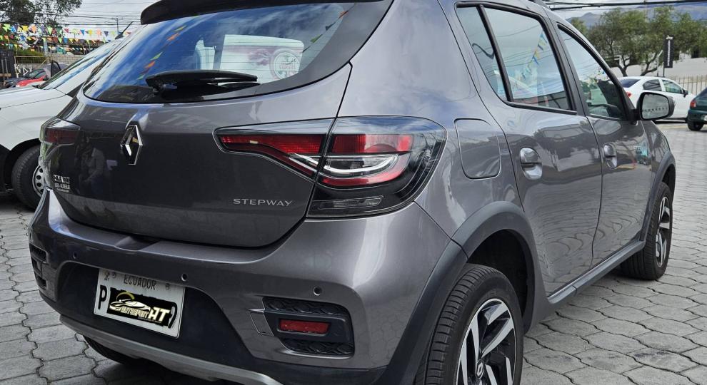 Renault STEPWAY INTENS FASE II 2021 Quito
