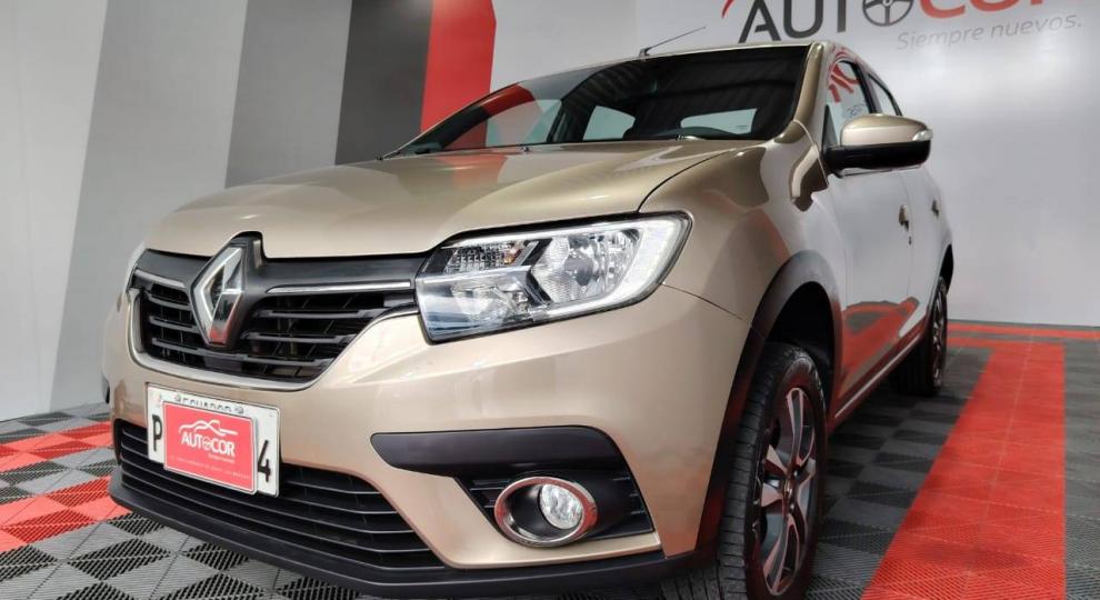 Renault LOGAN CROSS INTENS 2024 Quito