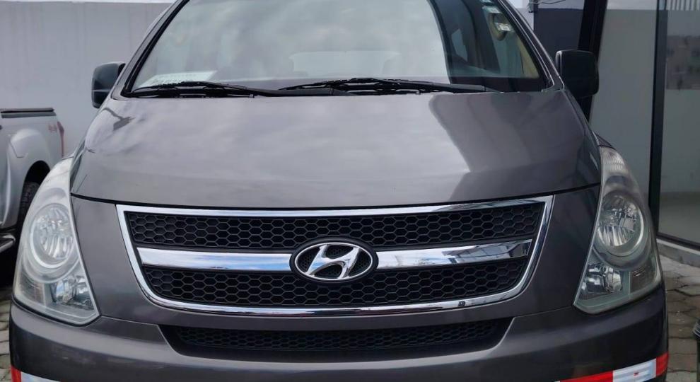 Hyundai H1 12 pasajeros 2013 Quito