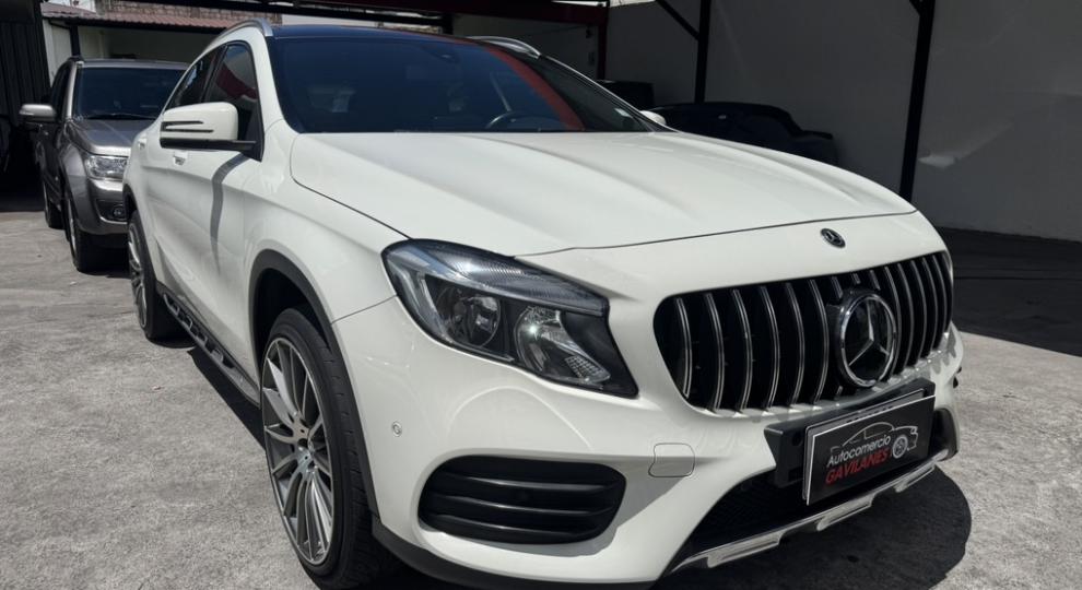 Mercedes Benz GLA 250 4 MATIC 2018 Ambato