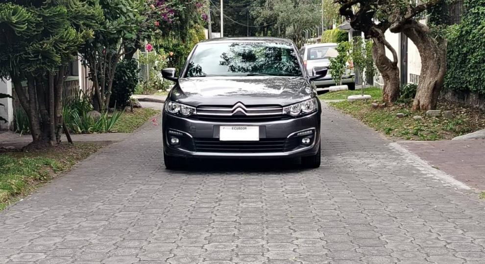 Citroen C- Elysee Shine 2022 Quito