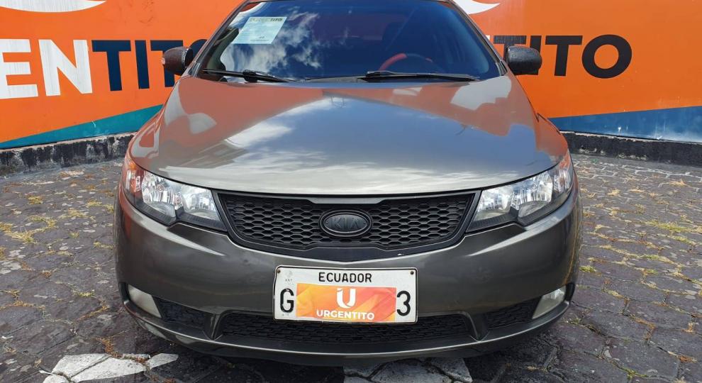 Kia CERATO LX 2014 Quito