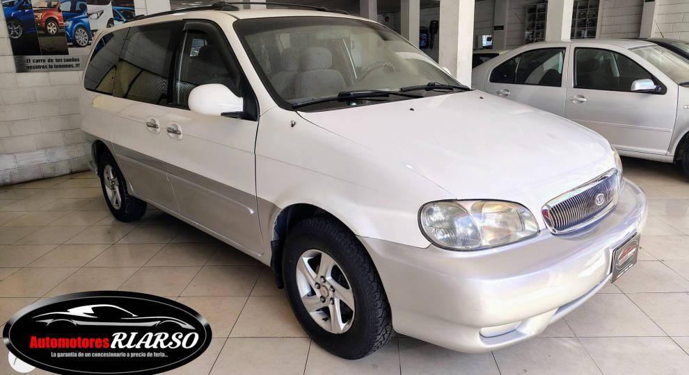 Kia Carnival 2001 Ambato