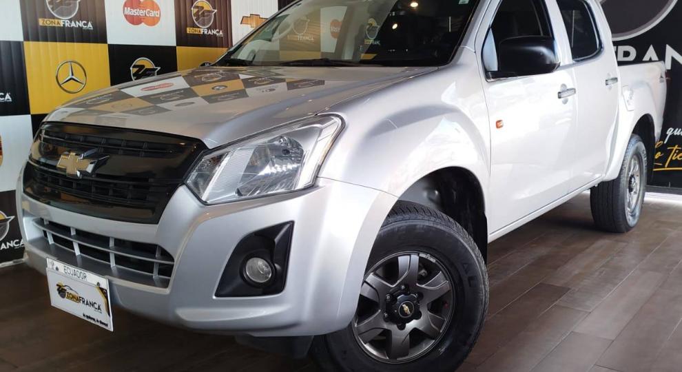 Chevrolet D-MAX CRDI 2.5 CD 4X2 TM DIESEL 2023 Quito