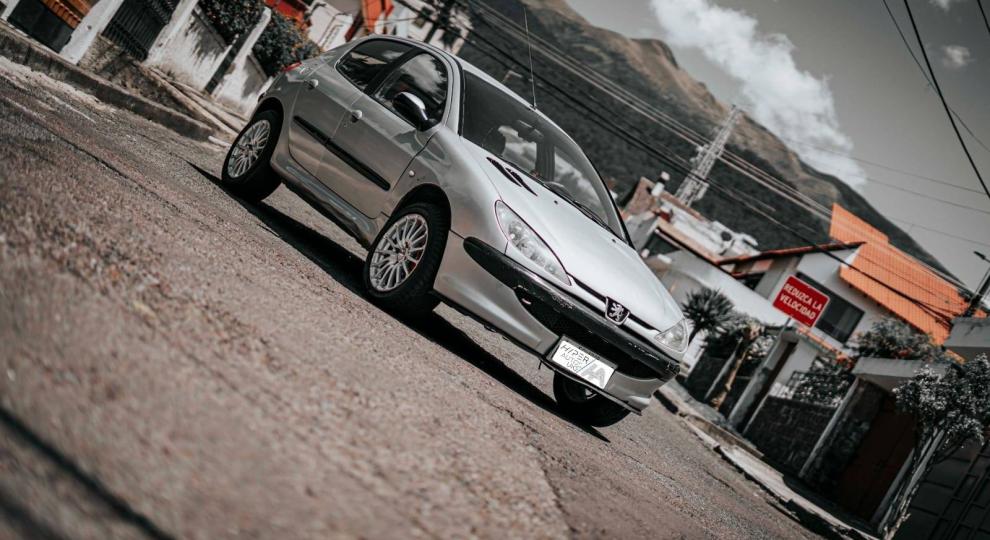 Peugeot Berlina 206 Presence 2004 Quito