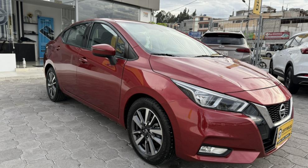 Nissan Versa 2022 Ambato