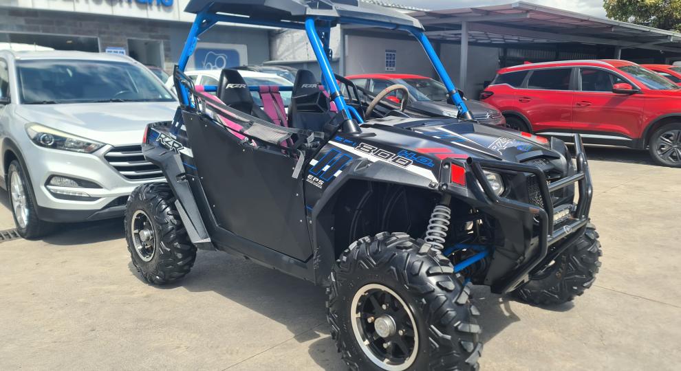 Polaris RZR 800 2014 Cuenca