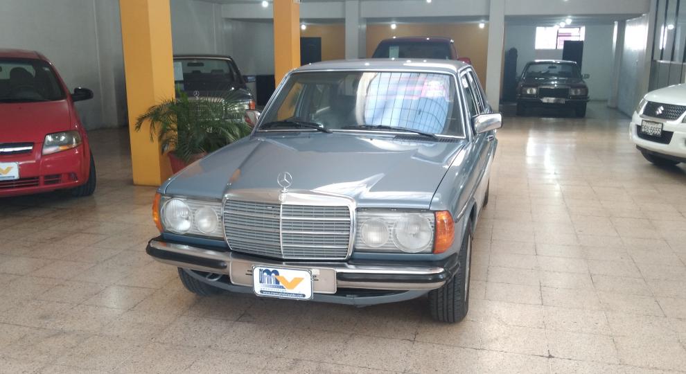 Mercedes Benz 250 1981 Quito
