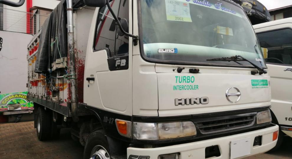 Hino FB4JGTA 2002 Cuenca