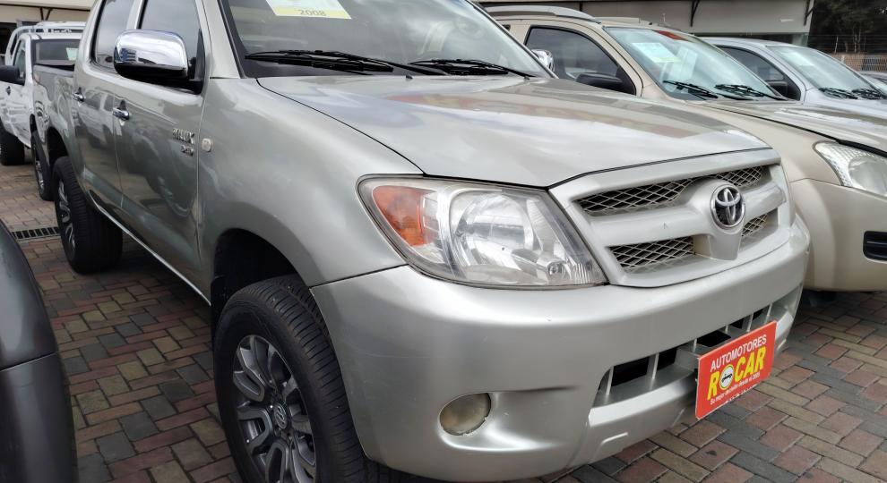 Toyota Hilux CD 4x4 Diesel 2008 Cuenca