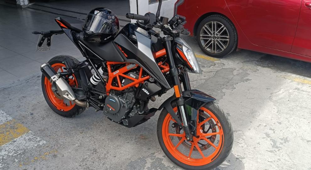 KTM Duke 390 2022 Quito