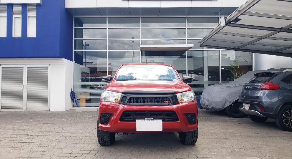 Toyota Hilux 2023 Cuenca