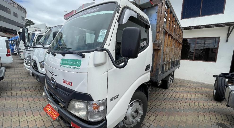 Hino XZU64OL-HKMLJ3 AC 4.0 2P 4X2 T 2015 Cuenca