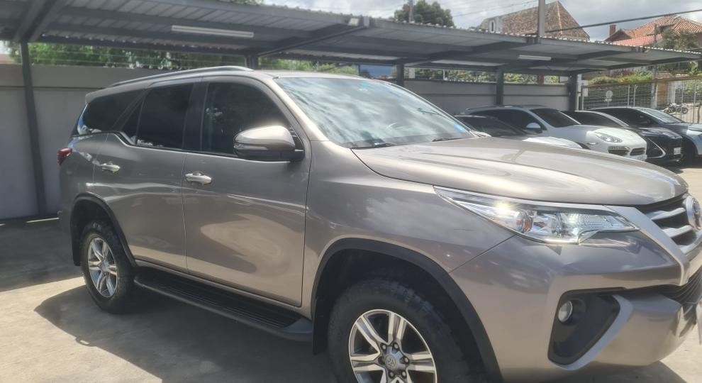 Toyota Fortuner 2.7 2021 Cuenca
