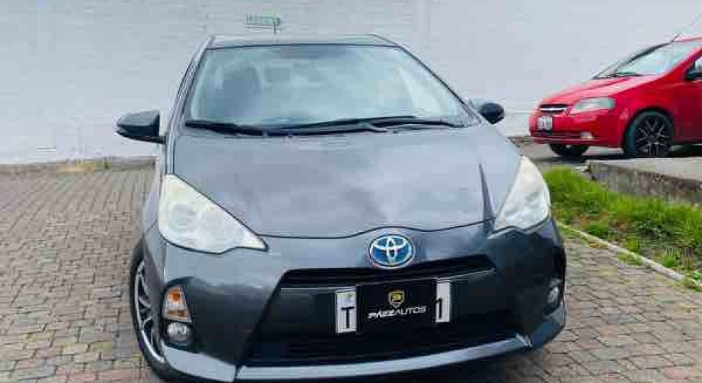 Toyota Prius 2013 Cuenca