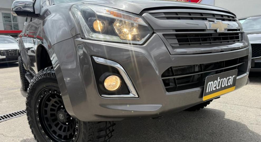 Chevrolet D-MAX CRDI FULL AC 3.0 CD 4X4 TM DIESEL 2019 Cuenca