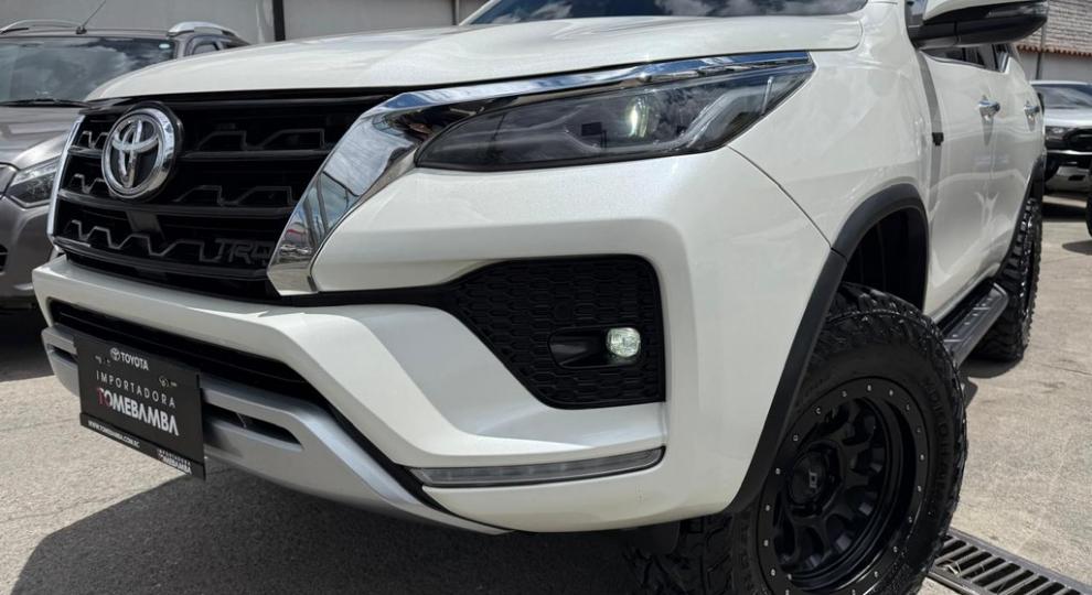 Toyota Fortuner 4.0 2022 Cuenca