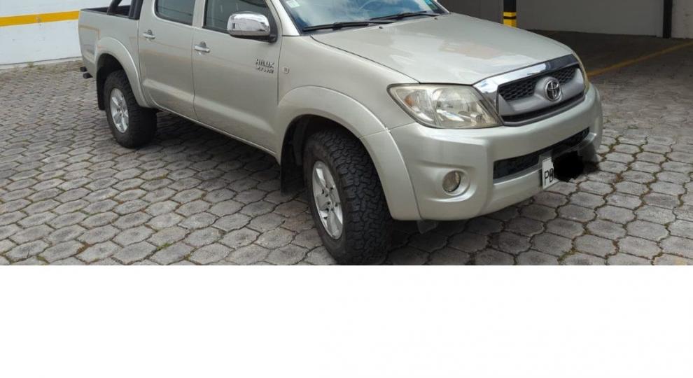 Toyota Hilux SR AC CD 2010 Quito