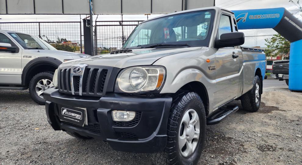 Mahindra Pick UP CS 2013 Ambato