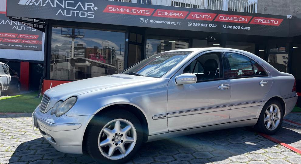 Mercedes Benz C320 2001 Quito