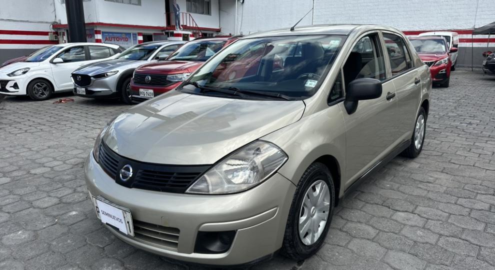 Nissan Tiida 2015 Quito