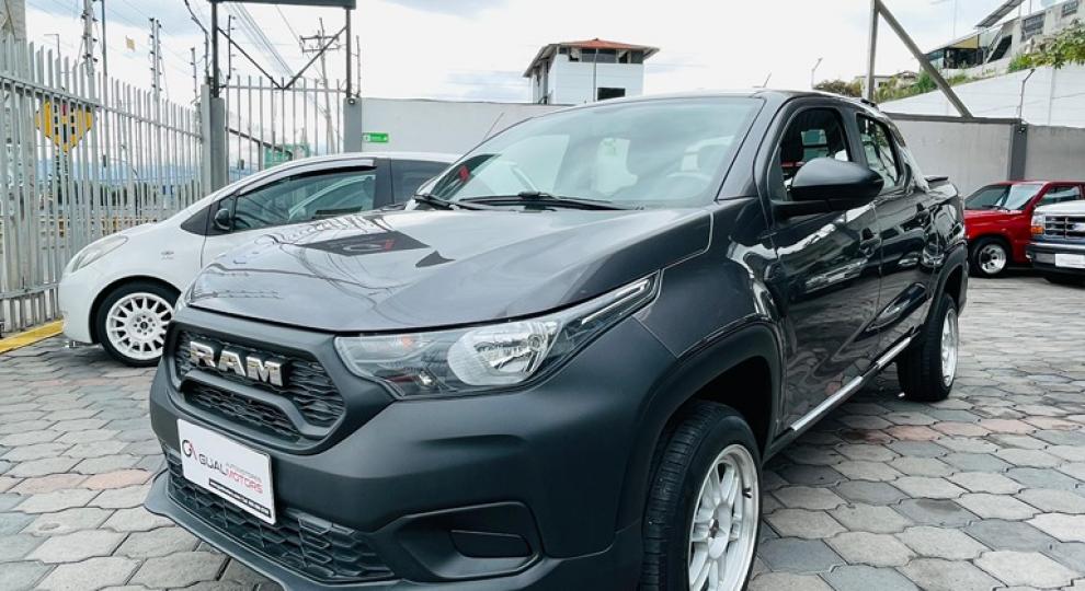 Ram RAM 700 SLT 2023 Ambato