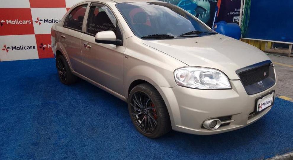Chevrolet Aveo Emotion 2017 Quito
