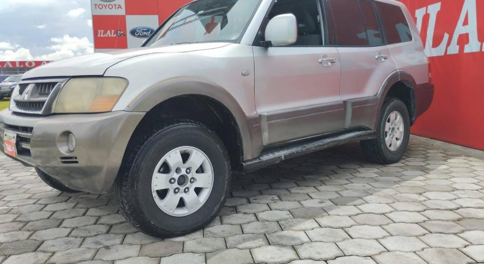 Mitsubishi Montero Blister 2004 Sangolqui