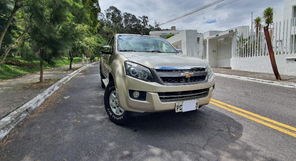 Chevrolet D-MAX CRDI AC 3.0 CD 4X4 TM DIESEL 2016 Quito