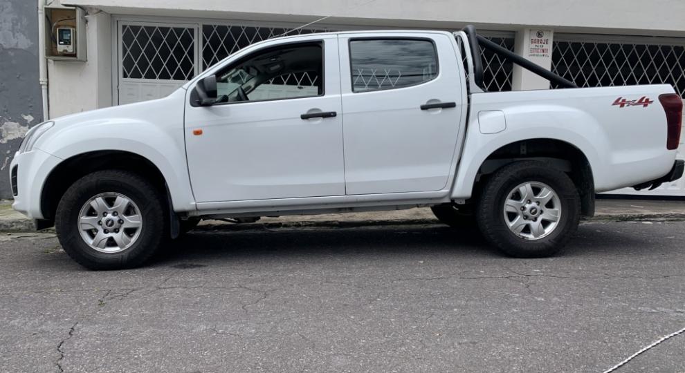 Chevrolet D-max Crdi 2.5 CD 4x4 TM Diesel 2024 Quito