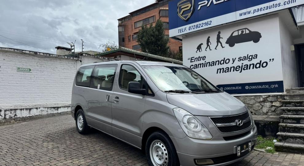 Hyundai H1 12 pasajeros 2013 Cuenca