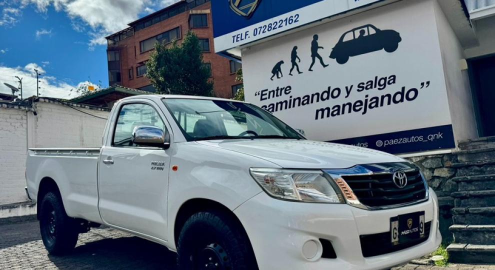 Toyota Hilux CS 4x2 2014 Cuenca