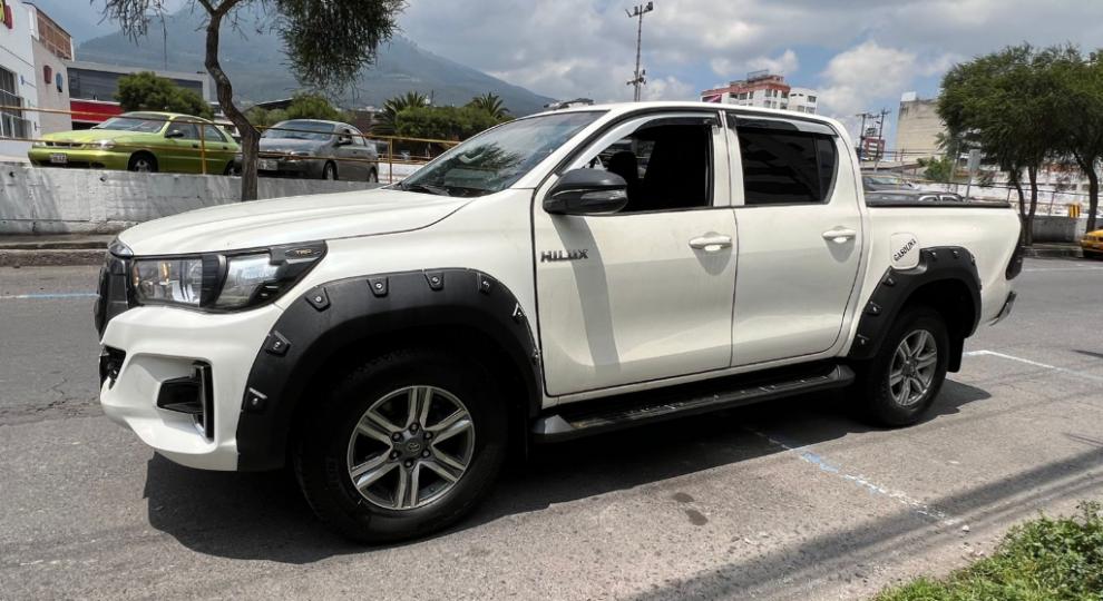 Toyota Hilux SR AC CD 2018 Quito
