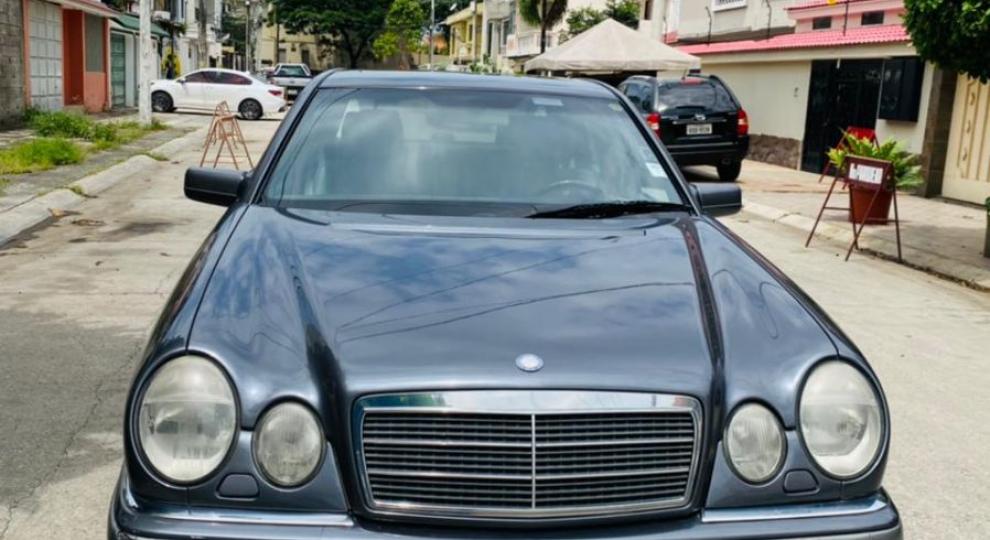Mercedes Benz E430 1998 Samborondón