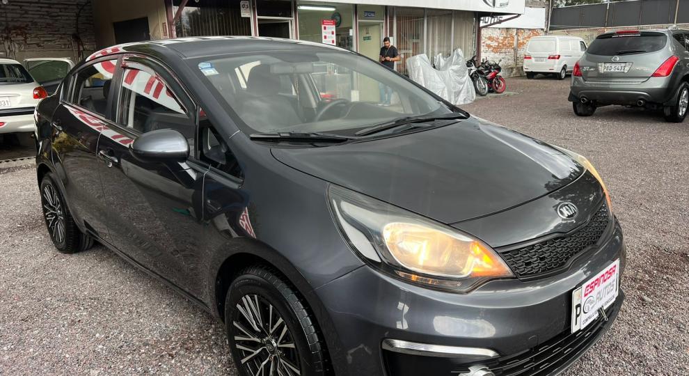 Kia Rio R 2017 Quito